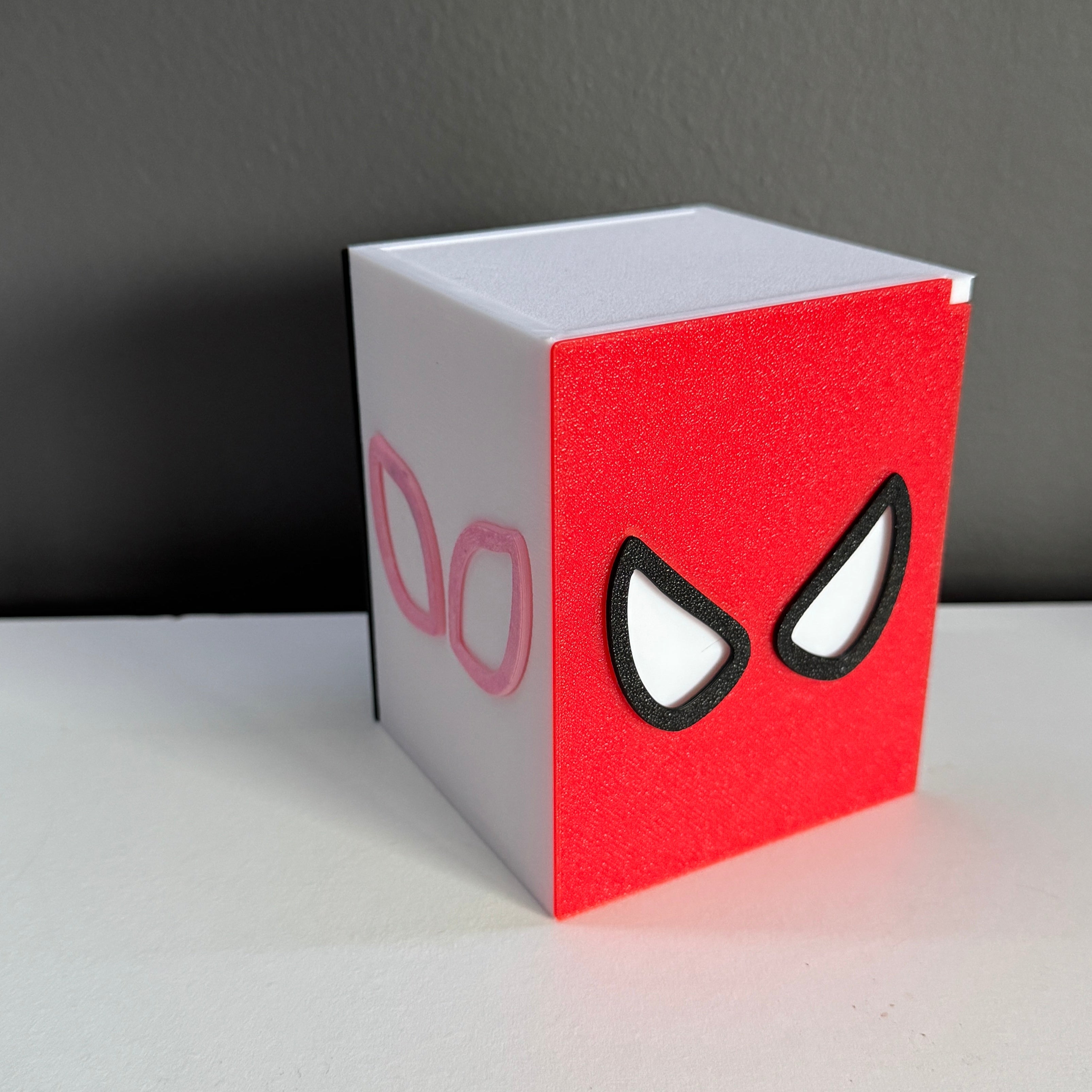 Deckbox HEROES "Tres caras"