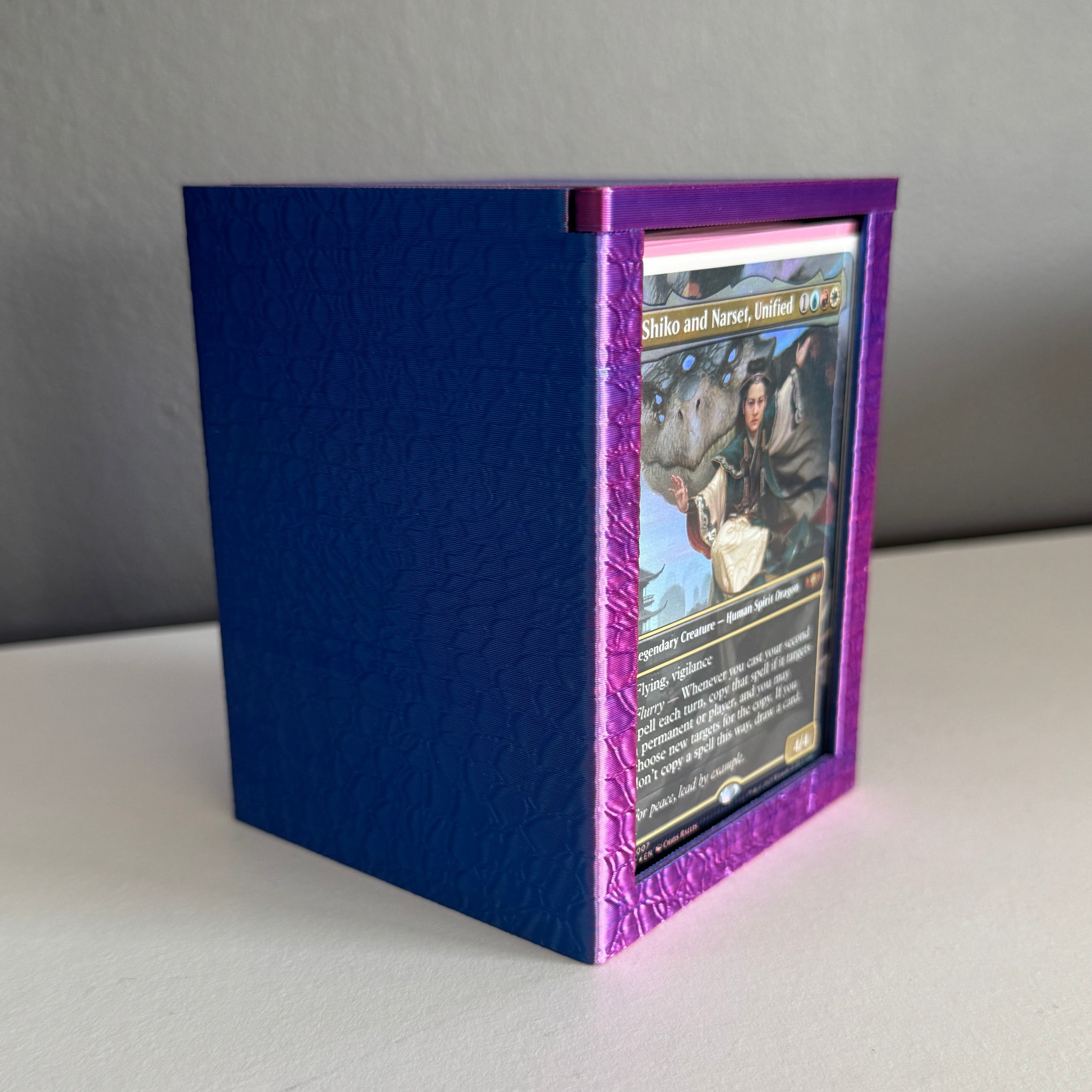 Deckbox ESSENTIALS "Ojo de dragón"